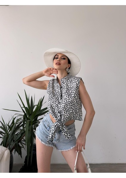 Çiçek Desenli Bağlama Detaylı Crop Gömlek Bluz fırsatları