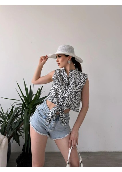 Çiçek Desenli Bağlama Detaylı Crop Gömlek Bluz