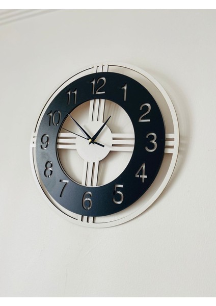 Modern ve Sade Ahşap Duvar Saati, Siyah ve Beyaz Renk Seçenekleriyle modelleri