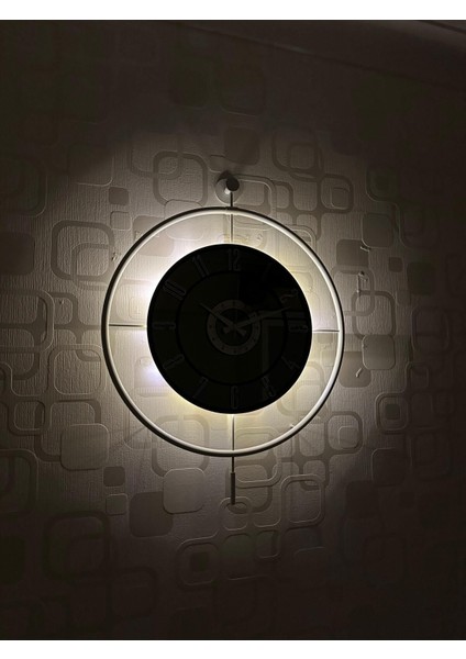 Büyük Metal Camlı Duvar Saati 60X80 Cm, Işıklı, Gerçek Cam, Beyaz-Füme-Siyah-Gümüş fırsatları