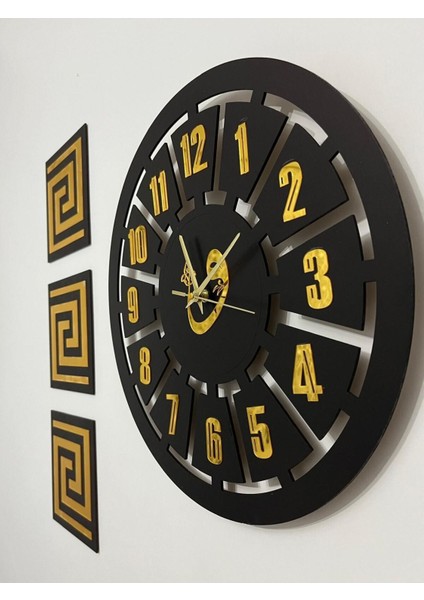Şık Siyah ve Gold Aynalı Pleksiglass Vav Kelamı Duvar Saati 80X60 cm