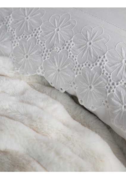 Cıft Kısılık Yatak Örtülü Set Nolan Beyaz - Yatak Ortusu fiyatları