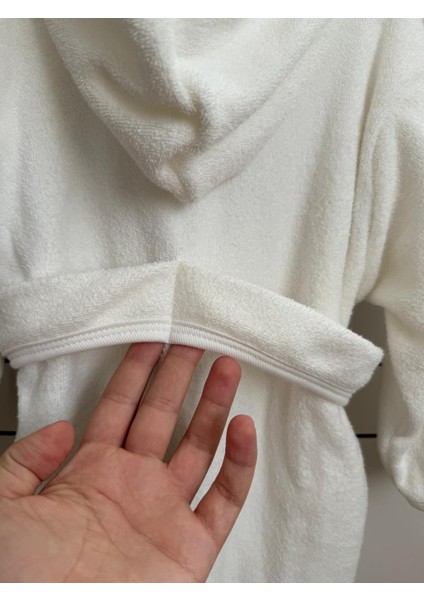 Çocuk Bornozu, Kapüşonlu Uzay Temalı , %100 Pamuklu Yüksek Su Emici Özelliği , Oeko-Tex Sertifikalı fırsatları