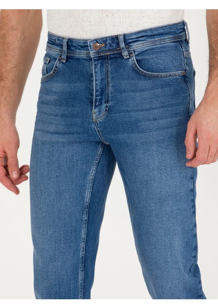 Erkek Mavi Regular Fit Jean Pantolon 50268882-DN0022