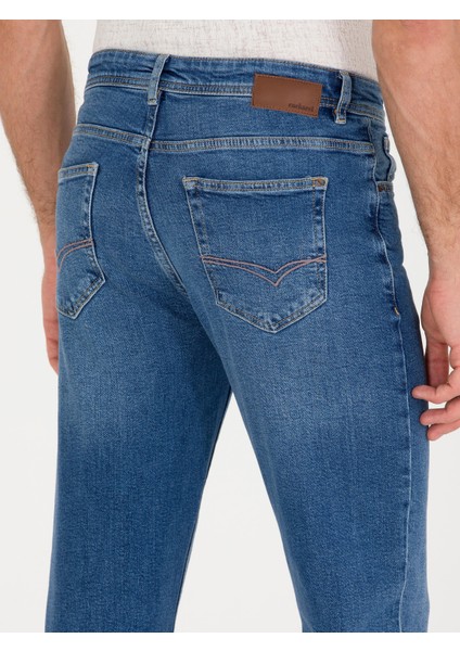 Erkek Mavi Regular Fit Jean Pantolon 50268882-DN0022