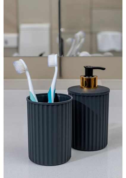4'lü Banyo Seti Plastik 5 Lt Iç Kovalı Çöp Kovası Tuvalet Fırçası Lavabo Takımı