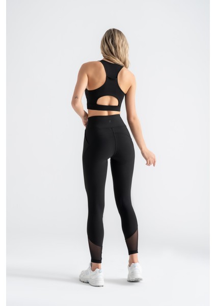 Kadın Sporcu Büstiyer Siyah Renk Destekli Push-Up Askılı Slim Fit Crop