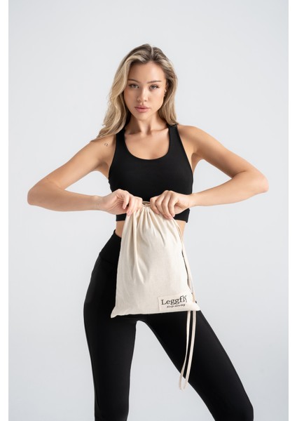 Kadın Sporcu Büstiyer Siyah Renk Destekli Push-Up Askılı Slim Fit Crop fırsatları