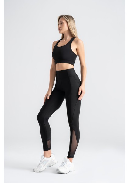 Kadın Sporcu Büstiyer Siyah Renk Destekli Push-Up Askılı Slim Fit Crop