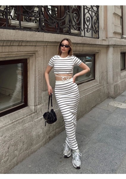 Çizgili Etekli Takım Beyaz S3609 indirimleri