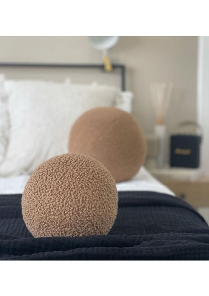 Teddy Top Yastık – Açık Kahverengi Buklet Kumaş, Yumuşak ve Şık Dekoratif Ev Aksesuarı fırsatları