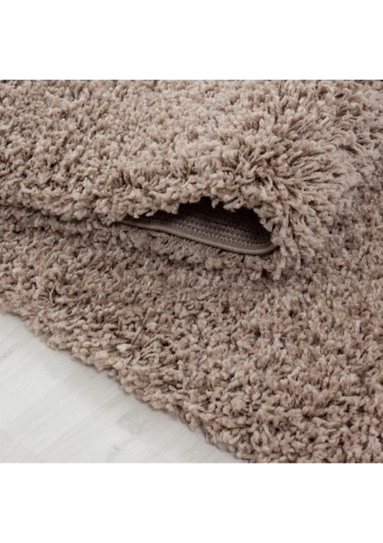 Yüksek Tüylü 30 mm Hav Yüksekliğinde Düz Bej Renkli Shaggy Halı fırsatları