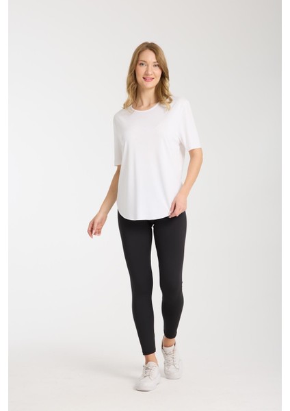 %100 Pamuk Kadın T-Shirt - Basic, Yırtmaç Detaylı Günlük ve Spor Kombinleri modelleri