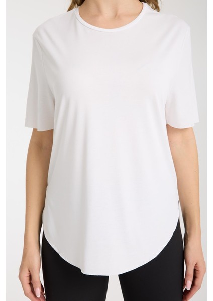 %100 Pamuk Kadın T-Shirt - Basic, Yırtmaç Detaylı Günlük ve Spor Kombinleri indirimleri