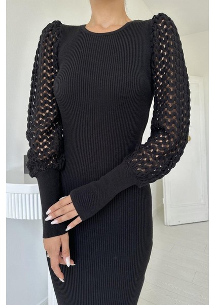 Siyah Kolları Örgülü Triko Elbise fırsatları