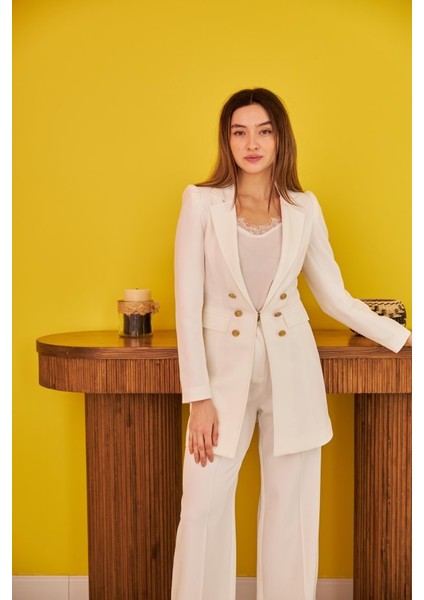 Ekru Blazer Düğmeli Ceket