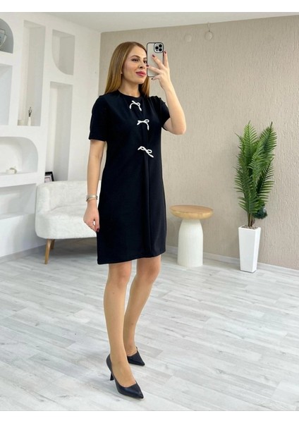 Kadın Kısa Kollu Bisiklet Yaka Önden Fiyonk Detaylı Ithal Krep Elbise