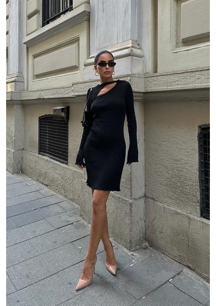 Lilian Cut Out Mini Elbise 2819 modelleri