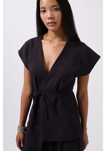 Bağcık Detay Yelek modelleri