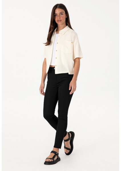 Ekru Kadın Cropped Fit Gömlek DMK.2104541SOLE.