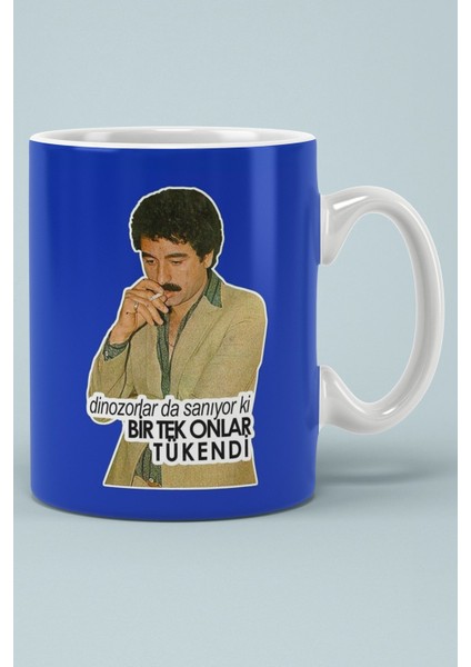 Dinazorlarda Sanıyor Ki Bir Tek Onlar Tükendi Baskılı Kupa Bardak