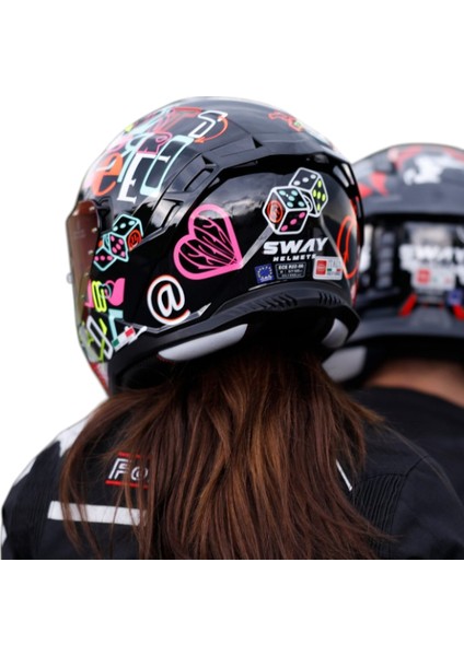 Kapalı Kask Sw 867 Storm Peri Colorful