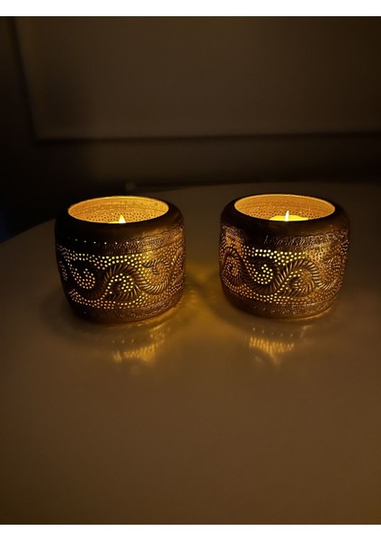 Gold Sarı Metal Dekoratif Ikili Mumluk Takımı, Şık ve Zarif Ev Dekoru Parçası fiyatları