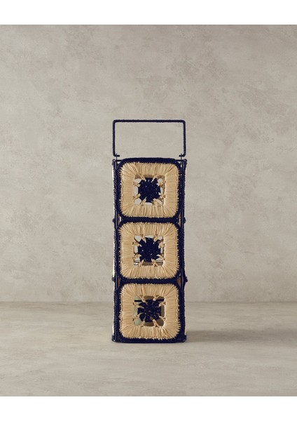 Siyah-Bej Renkli Şık ve Dayanıklı Patch Fener, Güvenle Kullanın