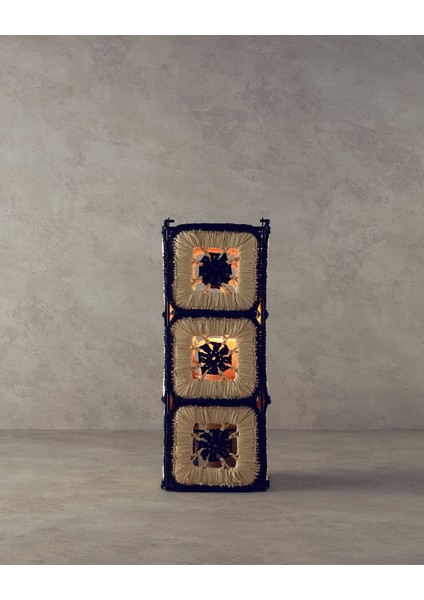 Siyah-Bej Renkli Şık ve Dayanıklı Patch Fener, Güvenle Kullanın fiyatları