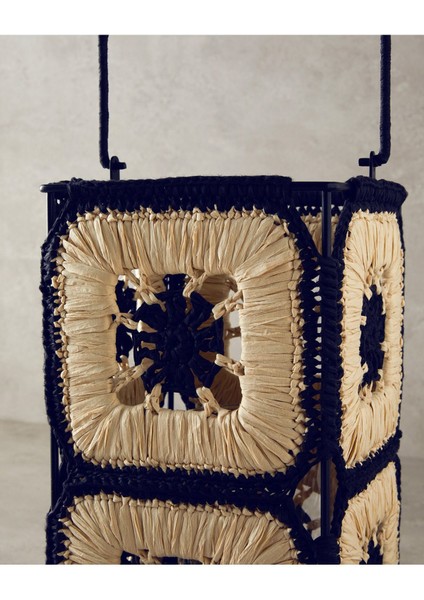 Siyah-Bej Renkli Şık ve Dayanıklı Patch Fener, Güvenle Kullanın modelleri