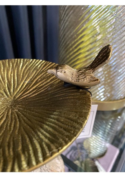 Gümüş Renkli Küçük Mumluk, 14X16X19 Cm, Şık ve Zarif Dekoratif Parça fırsatları