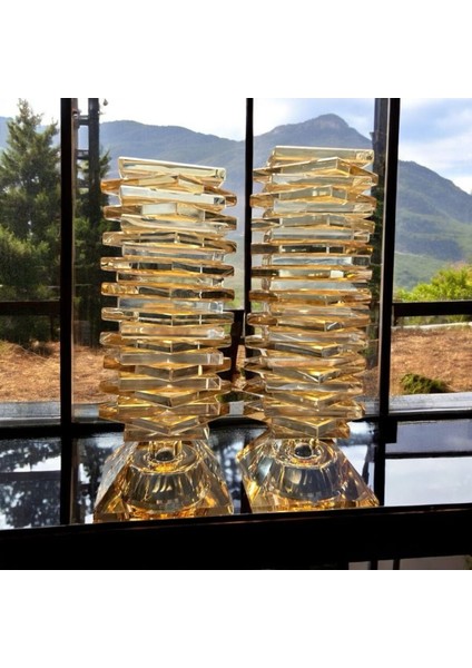 Şeffaf Bal Rengi Kristal Cam Ikili Kare Kesme Şamdan, Zarif ve Şık Dekorasyon Parçası indirimleri