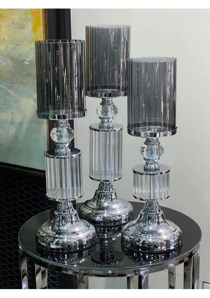 Şık Üçlü Gümüş Şamdan Takımı, Zarif ve Modern Dekorasyon Için Ideal Seçim.