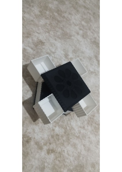 8 Çekmeceli Şık ve Pratik Takı Organizeri, Siyah ve Beyaz Renk Seçenekleri modelleri