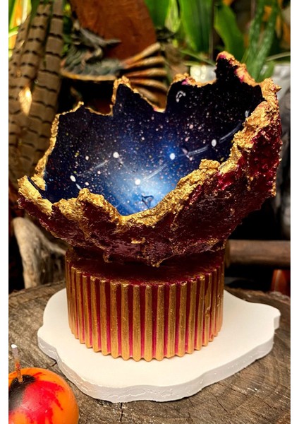 El Işçiliği Uzay Temalı Dekoratif Şamdan, 12 Cm, Füya, Mavi ve Altın Renkli