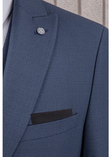 Erkek Likralı Slim Fit Sivri Yaka Yelekli Takım Elbise