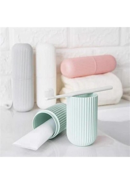 Çok Renkli Seyahat Plastik Set: Fırça, Diş Fırçası, Gözlük, Kalemlik ve Saklama Kabı fırsatları