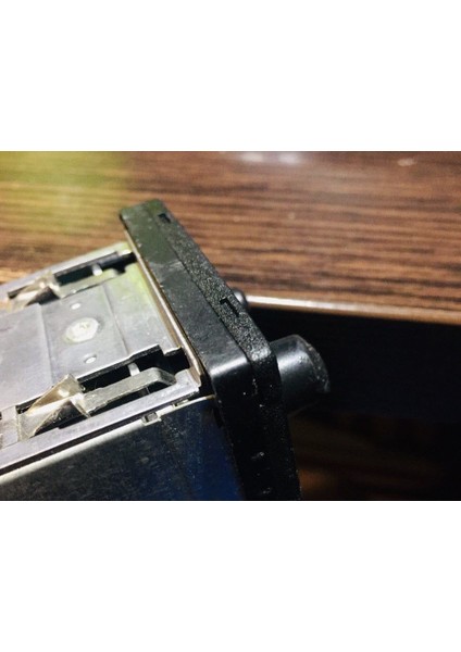 Bmw E30\32\34\36 Ters Ses Cihazı Yan Kapakları (Oem: 65 12 6 907 823) fiyatları
