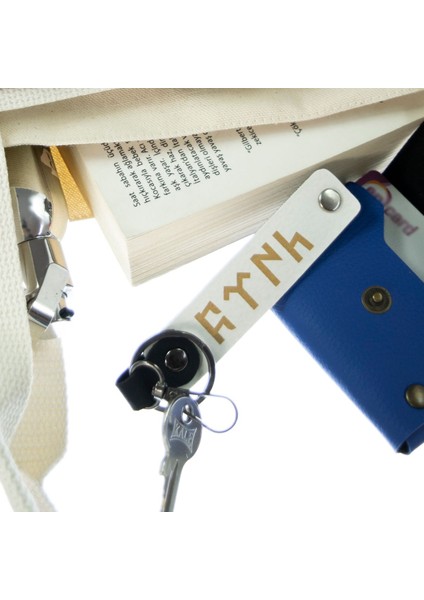 Sevgili Motorculara Hediye, Isim ve Plaka Yazılı Deri 2’li Anahtarlık Takımı, Beyaz-Bordo-Syh