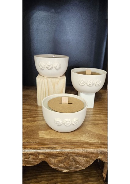 Beyaz Seramik Mumluk, Şık ve Zarif Ev Dekorasyonu Aksesuarı