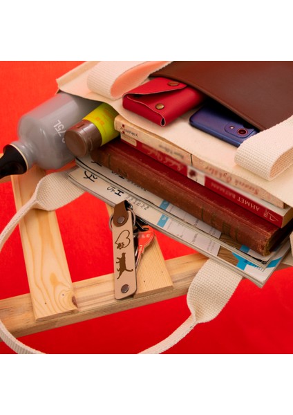 Üzerine Isim Eklenebilen Üç Ayyıldız Temalı Anahtarlık – Sevdiklerine Özel Armağan, Kırmızı-Sarı modelleri