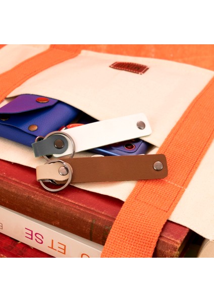 Gezgin Ruhlar Için Hazırlanmış, Karavanlı Kişisel Deri Anahtarlık X2’li, Açık Yeşil-Turkuaz modelleri