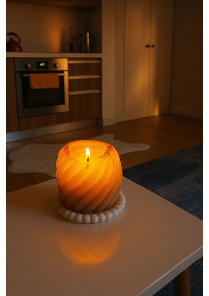 Şık Sarı Dekoratif Mum, Ortamınıza Sıcaklık Katacak Parlaklık Sağlayan Tasarım fiyatları