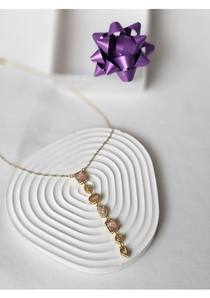 Y Kolye Pembe Zirkon Taşlı Altın Renk Dekolte Kolye Sevgiliye Özel Şık Hediye Kutulu