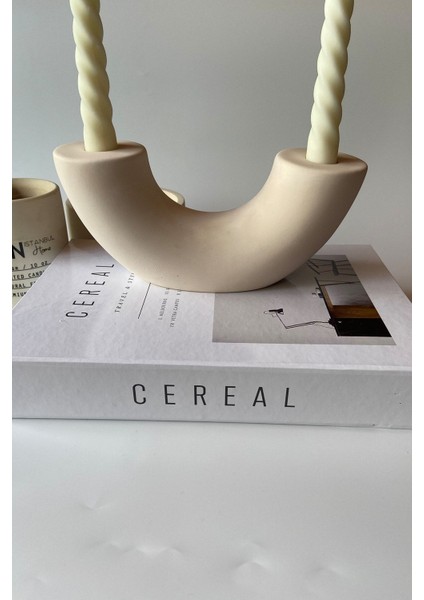 Yarım Ay Tasarımlı Beton Vazo ve Şamdan, Şık ve Modern Dekorasyon Parçası