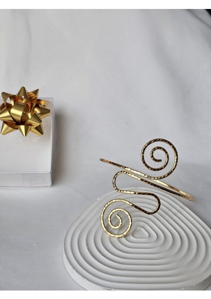 Pazu Bilekliği Gold Gümüş Üst Kol Bileziği Yaprak Spiral Motif Kumsal Denizde Takı Sevgiliye Hediye