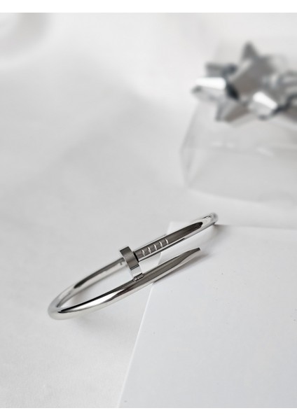 Çivi Kelepçe Gümüş Renk Eşe Sevgiliye Hediye Kutulu Yollanır Kararmaz Çelik modelleri