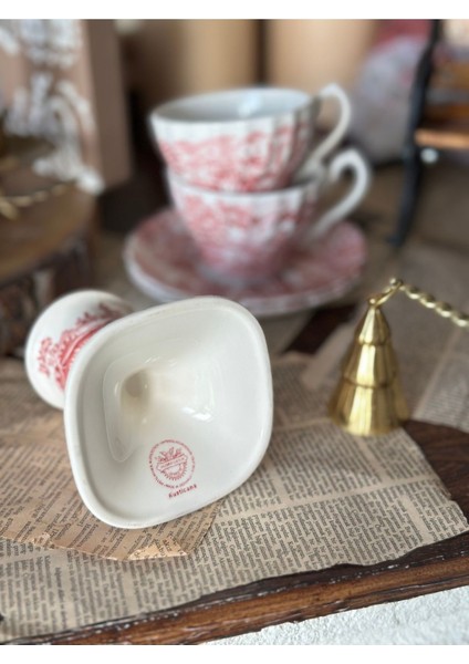 Kırmızı Porselen Antika Şamdan, Zarif ve Şık Dekoratif Mumluk fırsatları