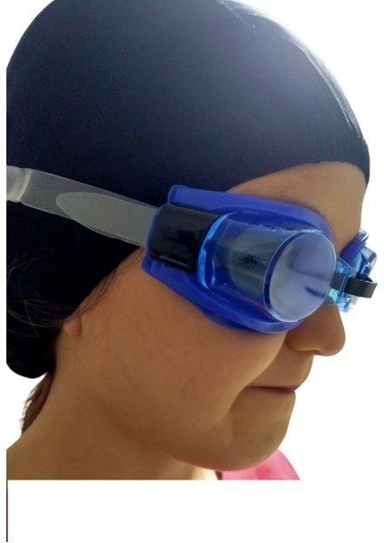 Mavi Çocuk Yüzücü Gözlüğü ve Bone Seti, Havuz ve Deniz Kullanımı Için Ideal