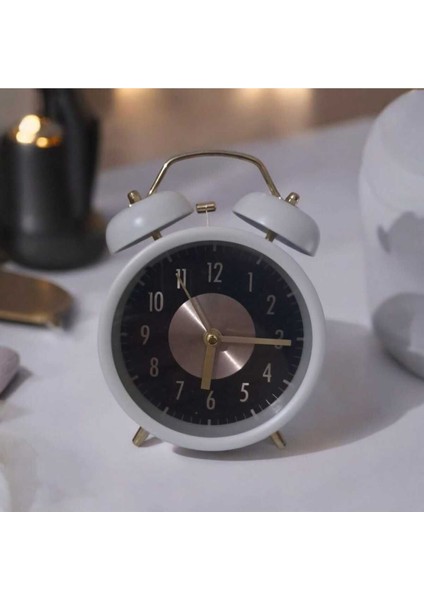 Büyük Kadranlı Retro Çift Çanlı Analog Masa Saati, Yüksek Sesli ve Şık Tasarım